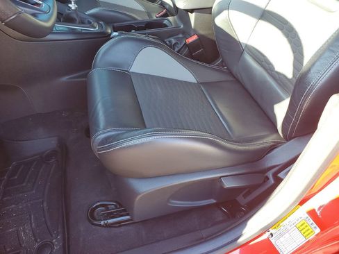 Certified 2017 Ford Focus ST w/ Equipment Group 401A image 13