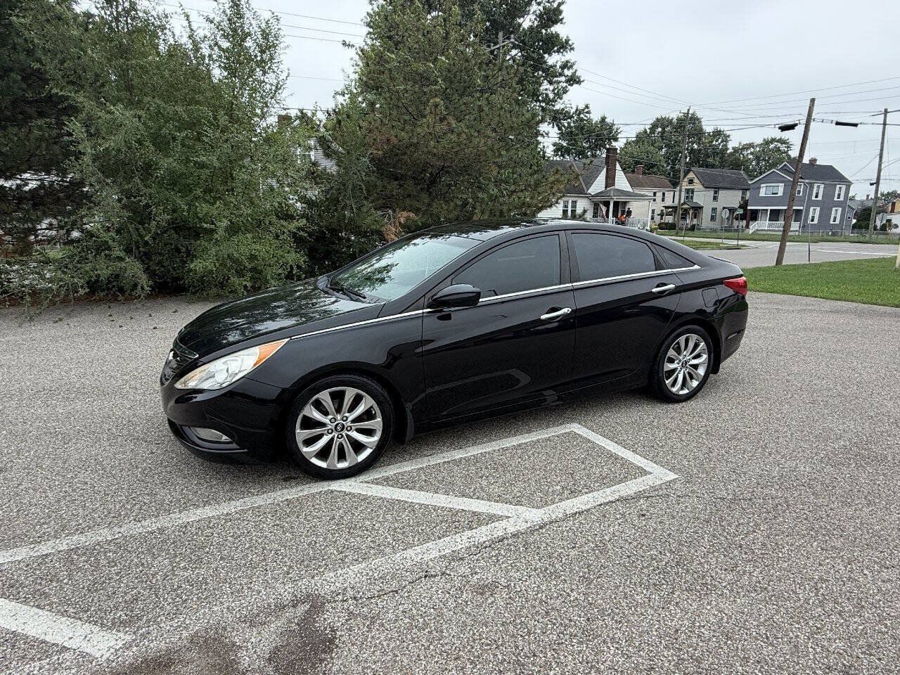 Used 2012 Hyundai Sonata SE w/ Navigation & Sunroof Pkg FWD image 1