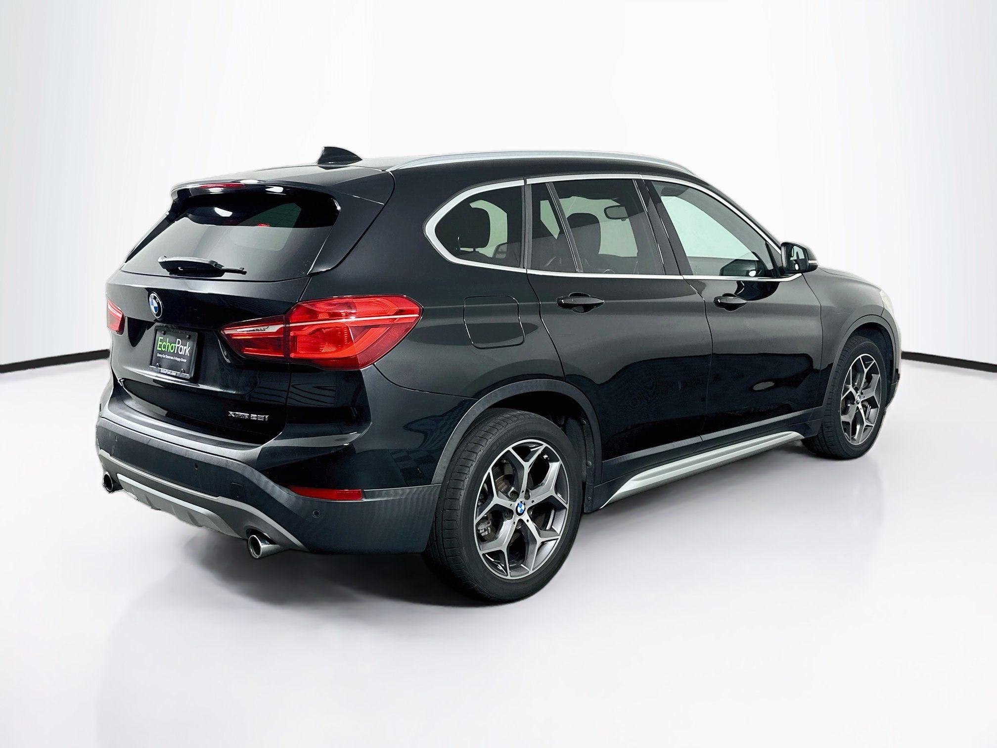Used 2019 BMW X1 xDrive28i w/ Convenience Package AWD/4WD image 9