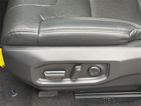 Used 2023 Toyota Tundra Limited image 23