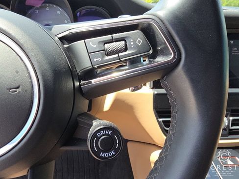 Used 2023 Porsche Macan S AWD/4WD image 15