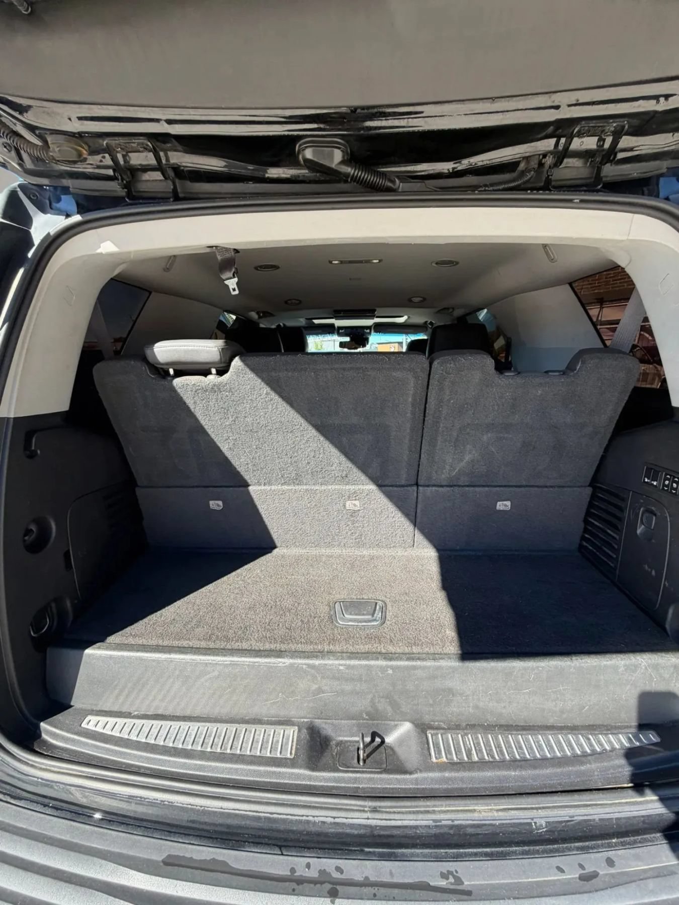 Used 2016 Cadillac Escalade Premium RWD image 21