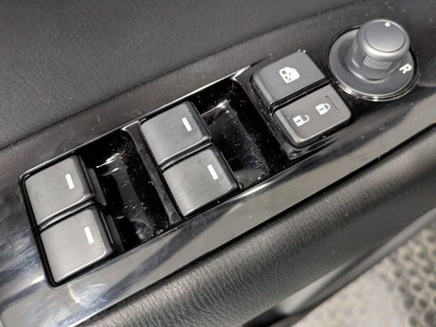 Certified 2025 MAZDA CX-5 AWD 2.5 S w/ Preferred Package image 9