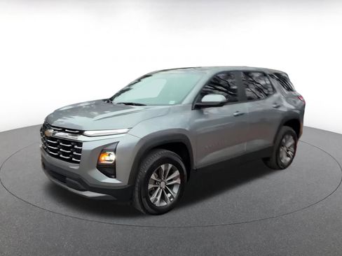 Used 2025 Chevrolet Equinox LT image 8