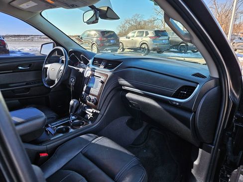 Used 2017 Chevrolet Traverse Premier image 39