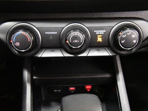 Certified 2024 Kia Forte LXS w/ LXS Technology Package image 24