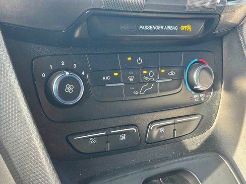 Used 2022 Ford Transit Connect XL FWD image 33