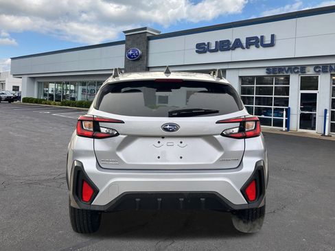 Used 2024 Subaru Crosstrek 2.0i Premium image 6