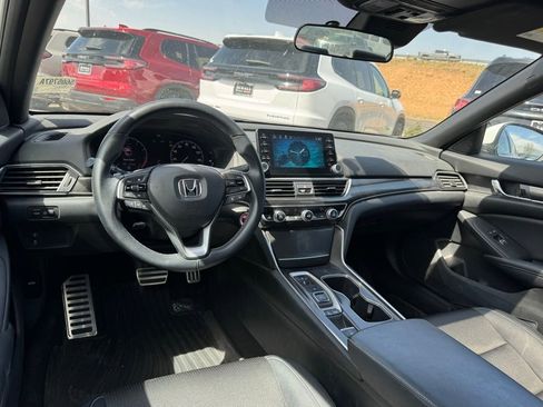 Used 2019 Honda Accord Sport image 3
