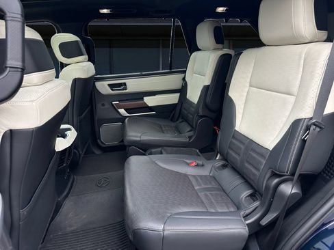 Used 2023 Toyota Sequoia Capstone AWD/4WD image 16