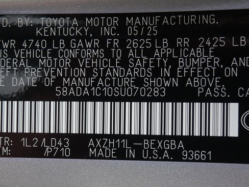 Used 2025 Lexus ES 300h w/ Premium Package image 31