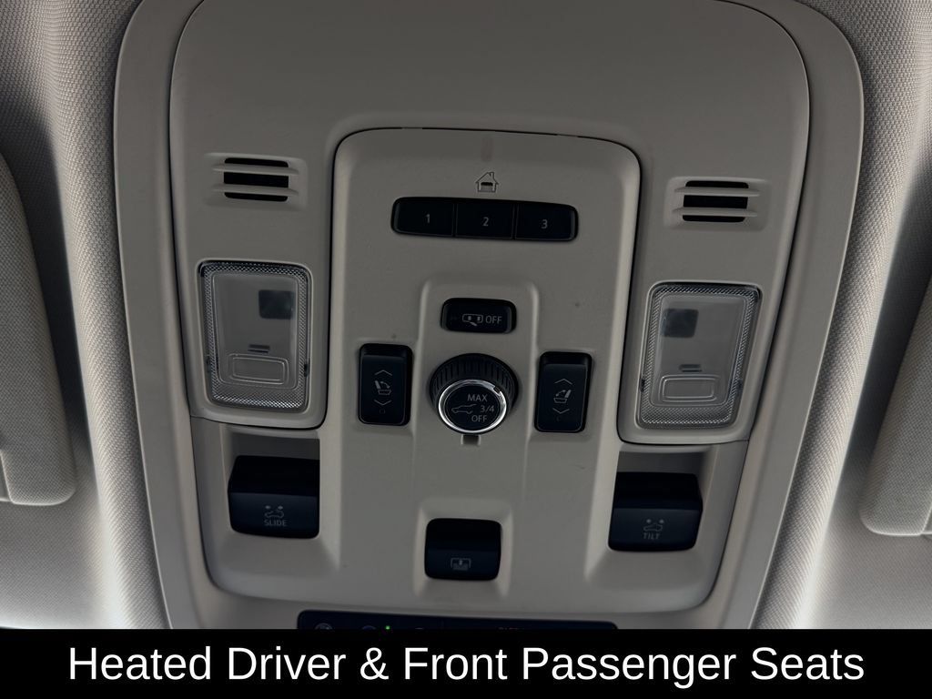 Used 2024 GMC Yukon XL Denali RWD image 30