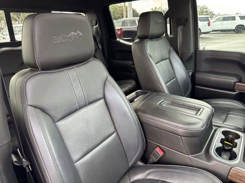 Certified 2019 Chevrolet Silverado 1500 High Country w/ Technology Package image 33