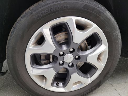Used 2019 Jeep Compass Limited AWD/4WD image 31