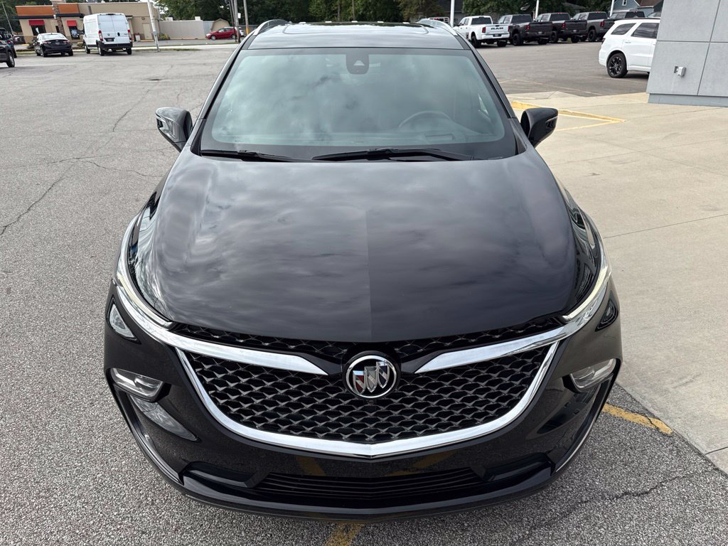 Used 2022 Buick Enclave Avenir w/ Avenir Technology Package AWD/4WD image 11