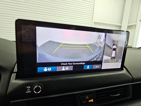 New 2026 Honda Pilot Touring image 18
