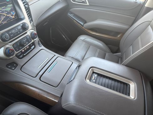 Used 2019 GMC Yukon Denali AWD/4WD image 27