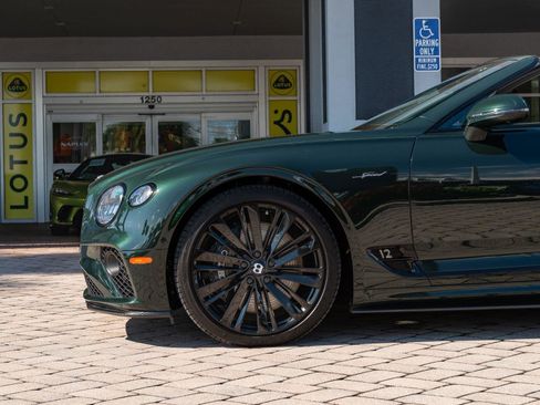 Used 2022 Bentley Continental GT Speed image 11