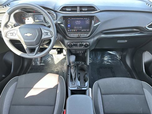 Certified 2023 Chevrolet TrailBlazer LT w/ Convenience Package image 12