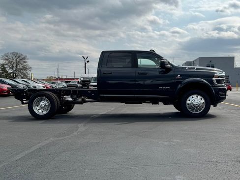 New 2026 RAM 4500 Tradesman w/ Laramie Trim Package image 8