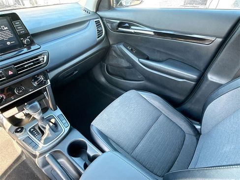 Used 2021 Kia Seltos S image 25