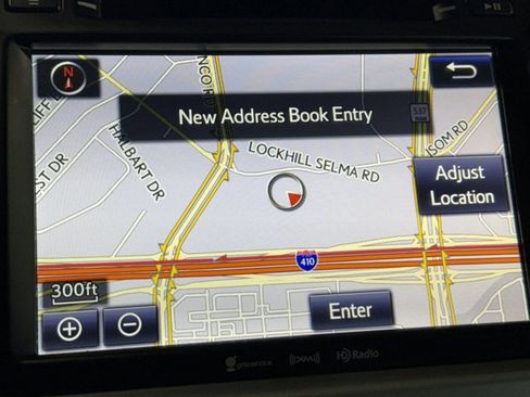 Used 2019 Toyota Highlander XLE image 18