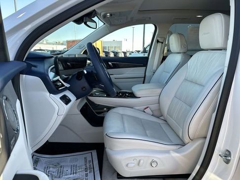 Used 2025 Buick Enclave Avenir w/ Trailering Package, 5000 lbs. image 20