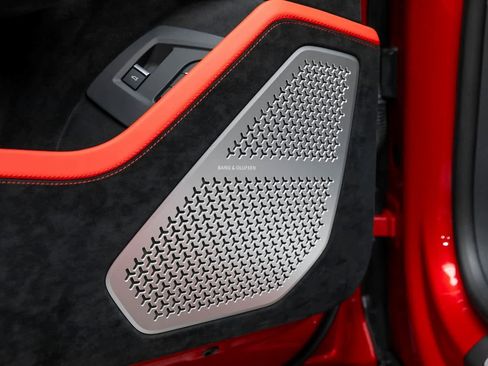 Used 2024 Lamborghini Urus Performante image 27