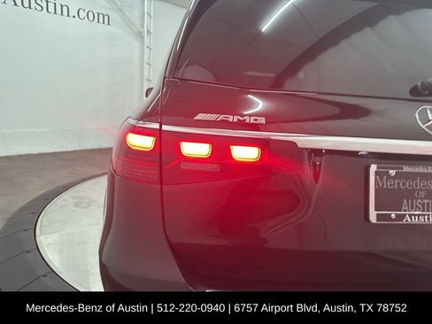 Certified 2025 Mercedes-Benz GLS 63 AMG 4MATIC image 32