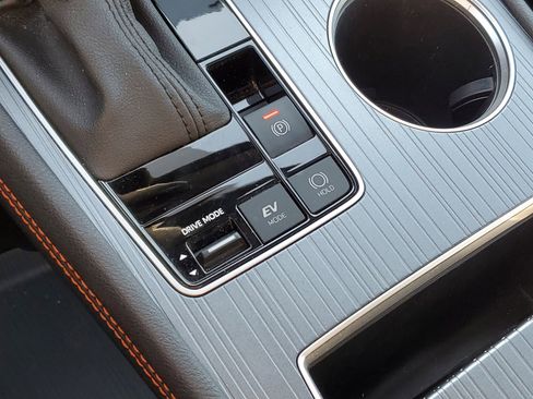 Certified 2024 Toyota Sienna XSE w/ XSE Plus Package image 32