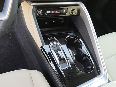 New 2025 Audi Q5 Premium image 28