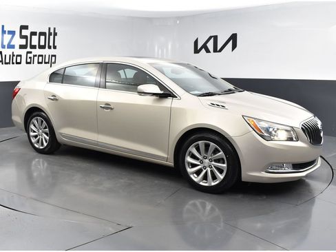 Used 2015 Buick LaCrosse Leather w/ Experience Buick Package FWD image 7