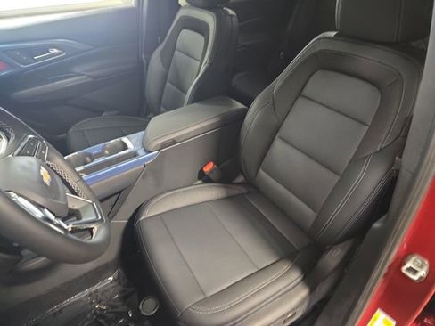 New 2026 Chevrolet Equinox EV LT image 16