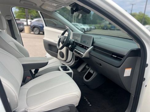 Certified 2023 Hyundai Ioniq 5 SEL RWD image 21