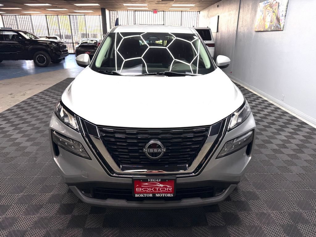 Used 2022 Nissan Rogue SV FWD image 6
