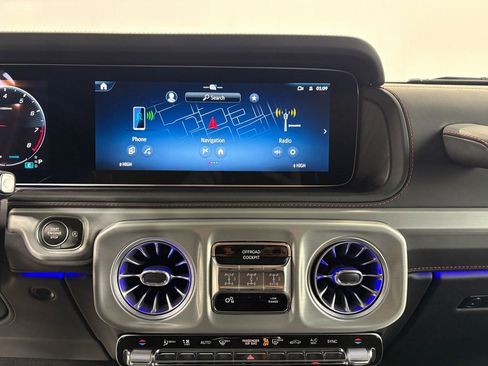 Certified 2025 Mercedes-Benz G 63 AMG 4MATIC image 18