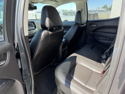 Used 2018 Chevrolet Colorado LT w/ Luxury Package, Chrome AWD/4WD image 24