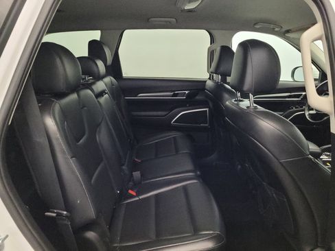 Used 2020 Kia Telluride LX FWD image 19