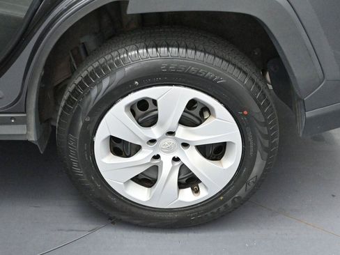 Used 2024 Toyota RAV4 LE FWD image 29