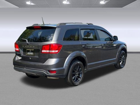 Used 2019 Dodge Journey SE w/ Blacktop Package FWD image 9
