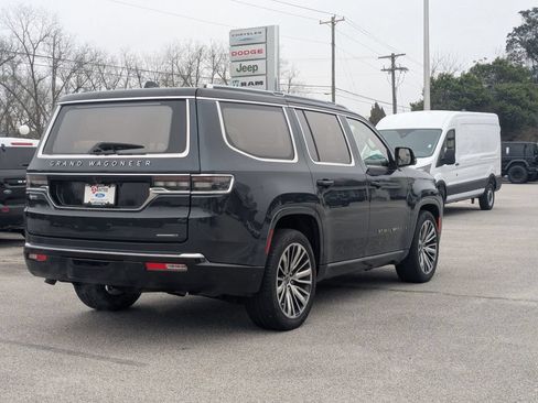 Used 2024 Jeep Grand Wagoneer Series III AWD/4WD image 3