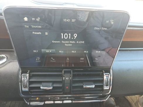 Used 2019 Lincoln Navigator L Select image 35