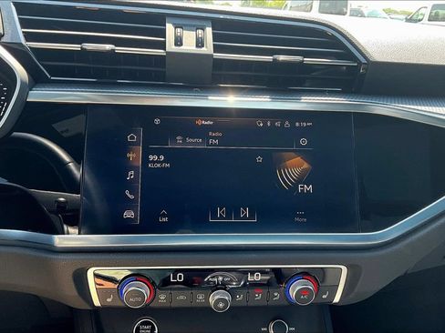 Used 2022 Audi Q3 2.0T Premium Plus w/ Premium Plus Package AWD/4WD image 24