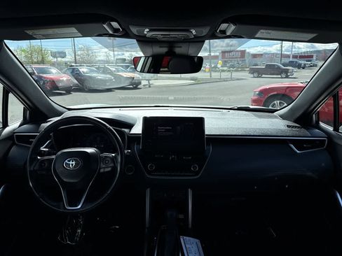 Used 2023 Toyota Corolla Cross XSE w/ Convenience Package image 15