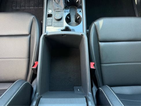 Used 2023 Volkswagen Atlas SEL image 33