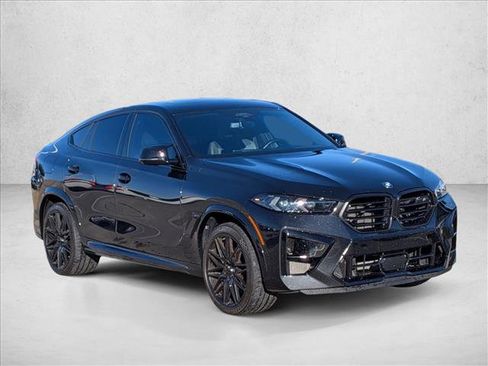 Used 2025 BMW X6 M Competition w/ Executive Package image 3