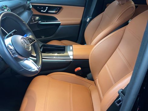Used 2023 Mercedes-Benz GLC 300 image 5