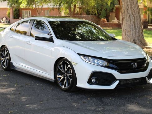 Used 2018 Honda Civic Si image 42