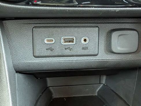 Used 2023 Buick Encore GX Preferred w/ Cold Weather Comfort Package AWD/4WD image 24