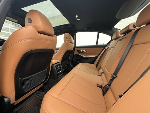 Used 2022 BMW 330i xDrive Sedan w/ Driving Assistance Package image 32